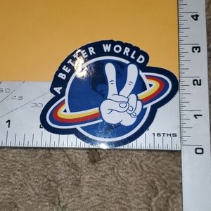 Smaller version Dutch A Better World